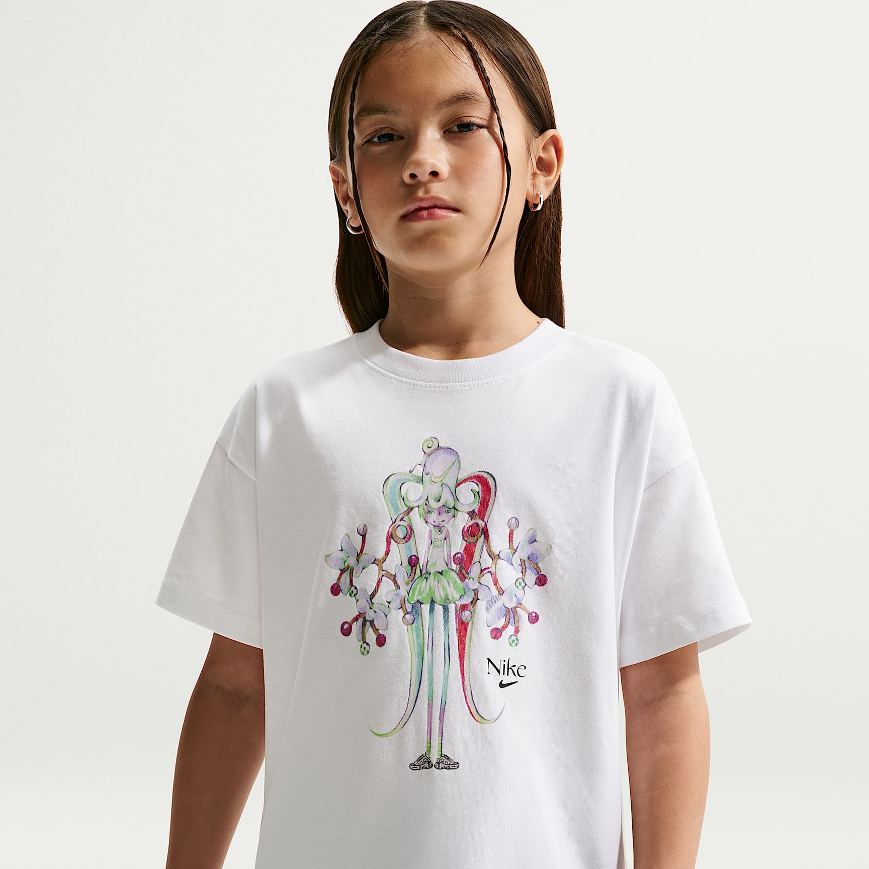 Nike Sportswear Older Kids' (Girls') T-Shirt. Nike SI